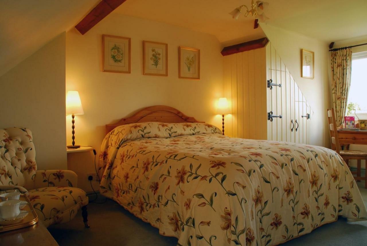 The Yellow House B&B Woodborough  Экстерьер фото